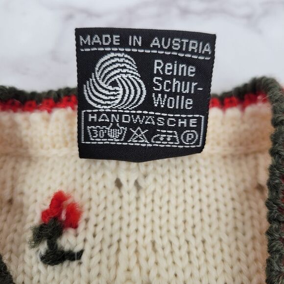 Giesswein Vintage Austria Wool Cream Cardigan with Red Green Floral Embroidery - Picture 5 of 11